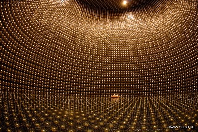 Самый большой в мире детектор элементарных частиц (9 фото)