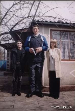 Самый высокий человек в мире (12 фото)